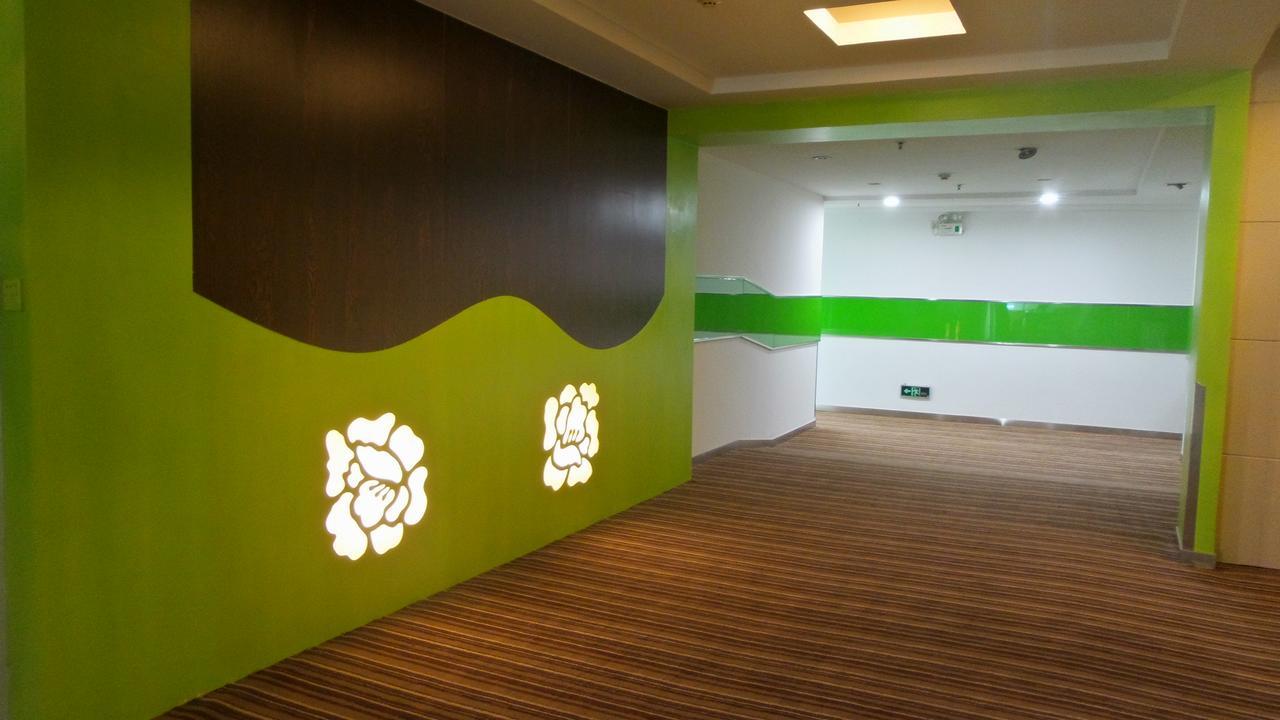 V8 Hotel Xilang Subway Branch Guangzhou Exterior photo