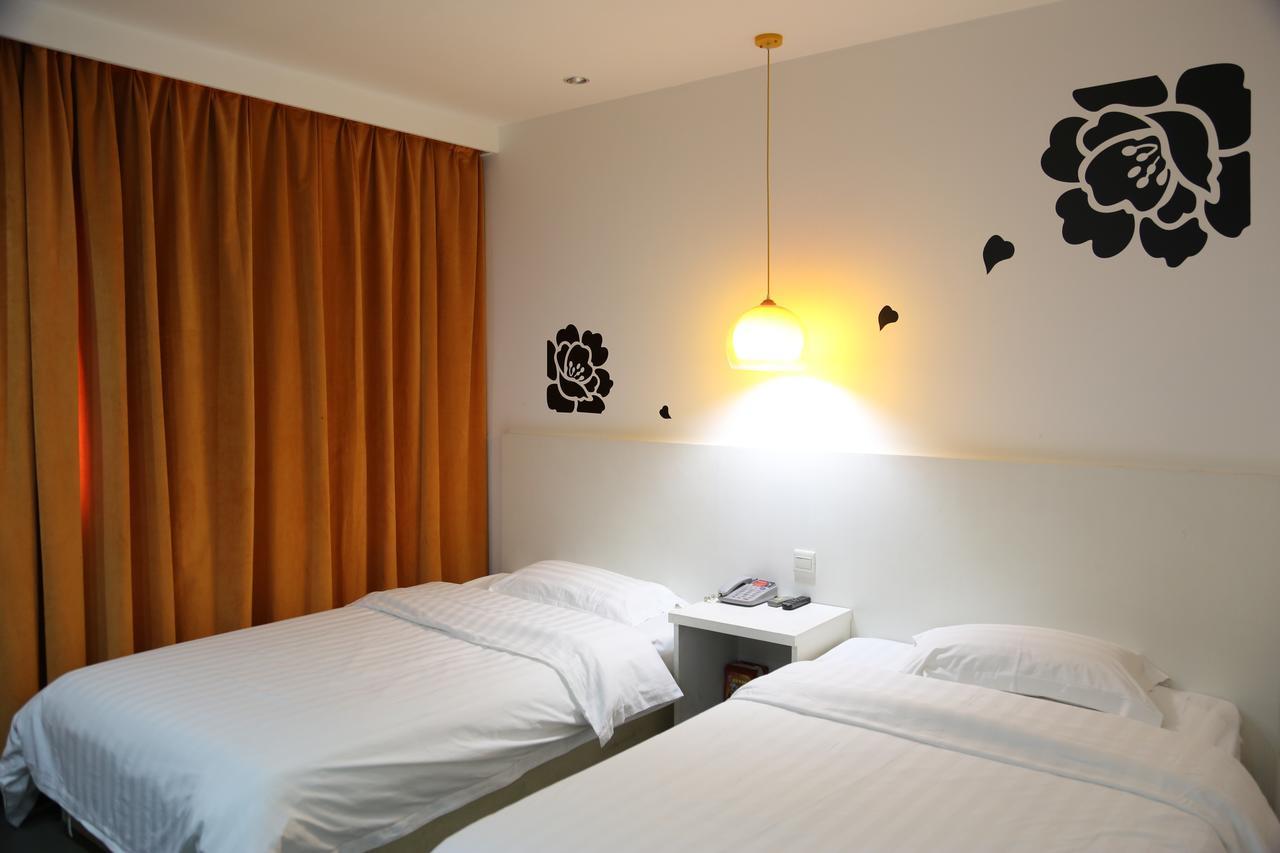 V8 Hotel Xilang Subway Branch Guangzhou Exterior photo